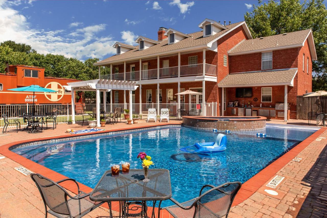 Woodrow House Bed & Breakfast Лаббок Экстерьер фото