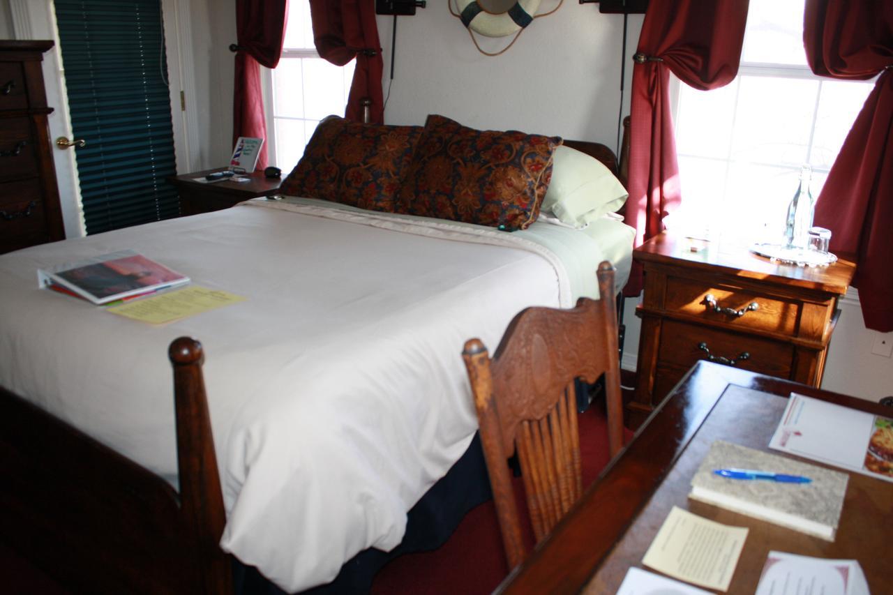 Woodrow House Bed & Breakfast Лаббок Экстерьер фото